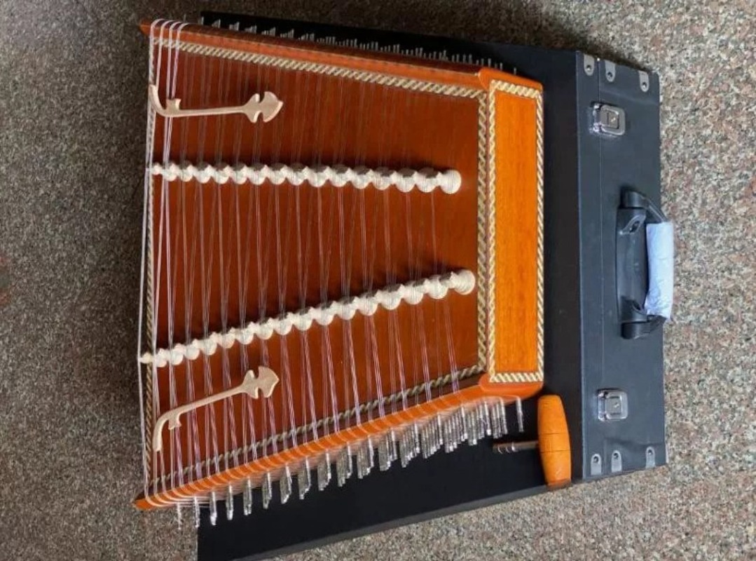 インドから輸入されたインドの楽器、ドルシマー、サントゥール、 - Musical Instrument Of India のレビューと価格